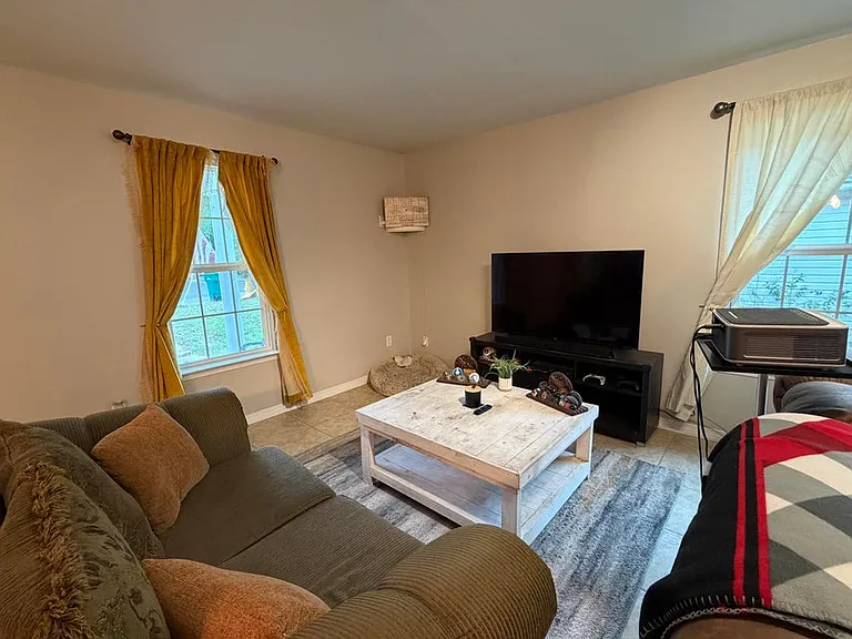 138 Adams St — Photo 7