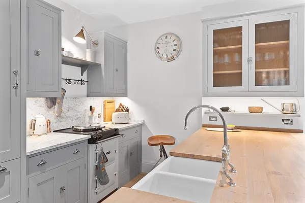 Rented by Douglas Elliman | media 29