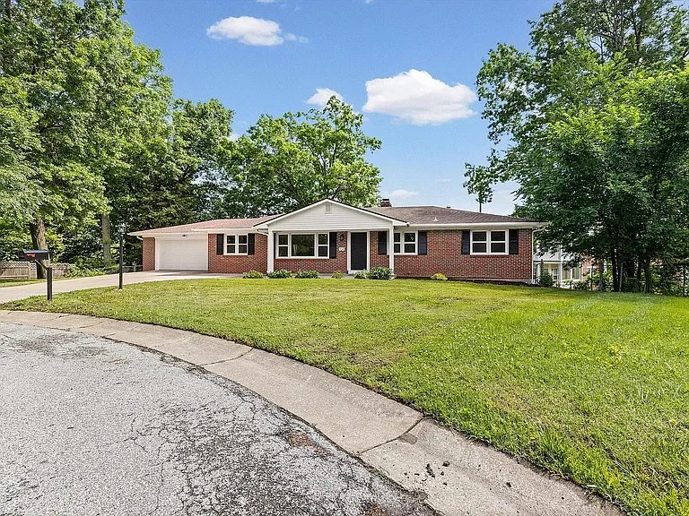 104 Defoe Ct — Photo 11