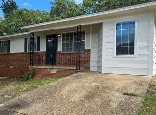 512 Lindenhurst Dr, N Little Rock, AR 72118