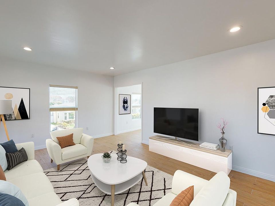Optionally furnished common areas! Common areas can come beautifully furnished by our in-house design team for an additional fee.