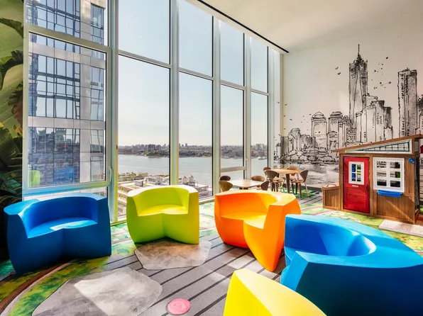 606 West 30th Street image 13 of 16