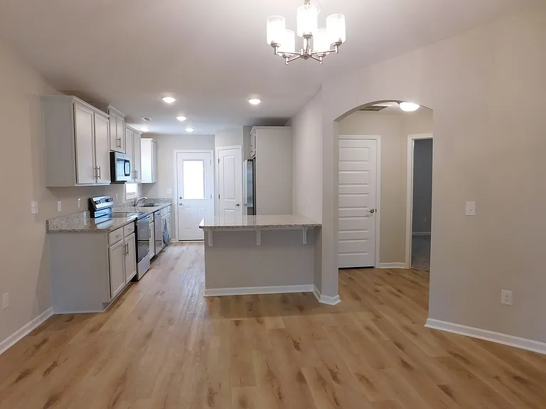 710 N B St #B — Photo 9