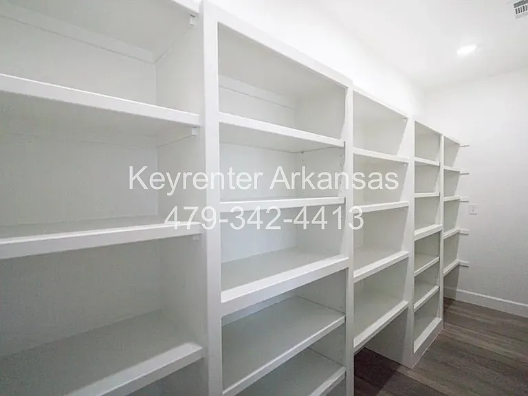 400 SW Ramsey Ln — Photo 18