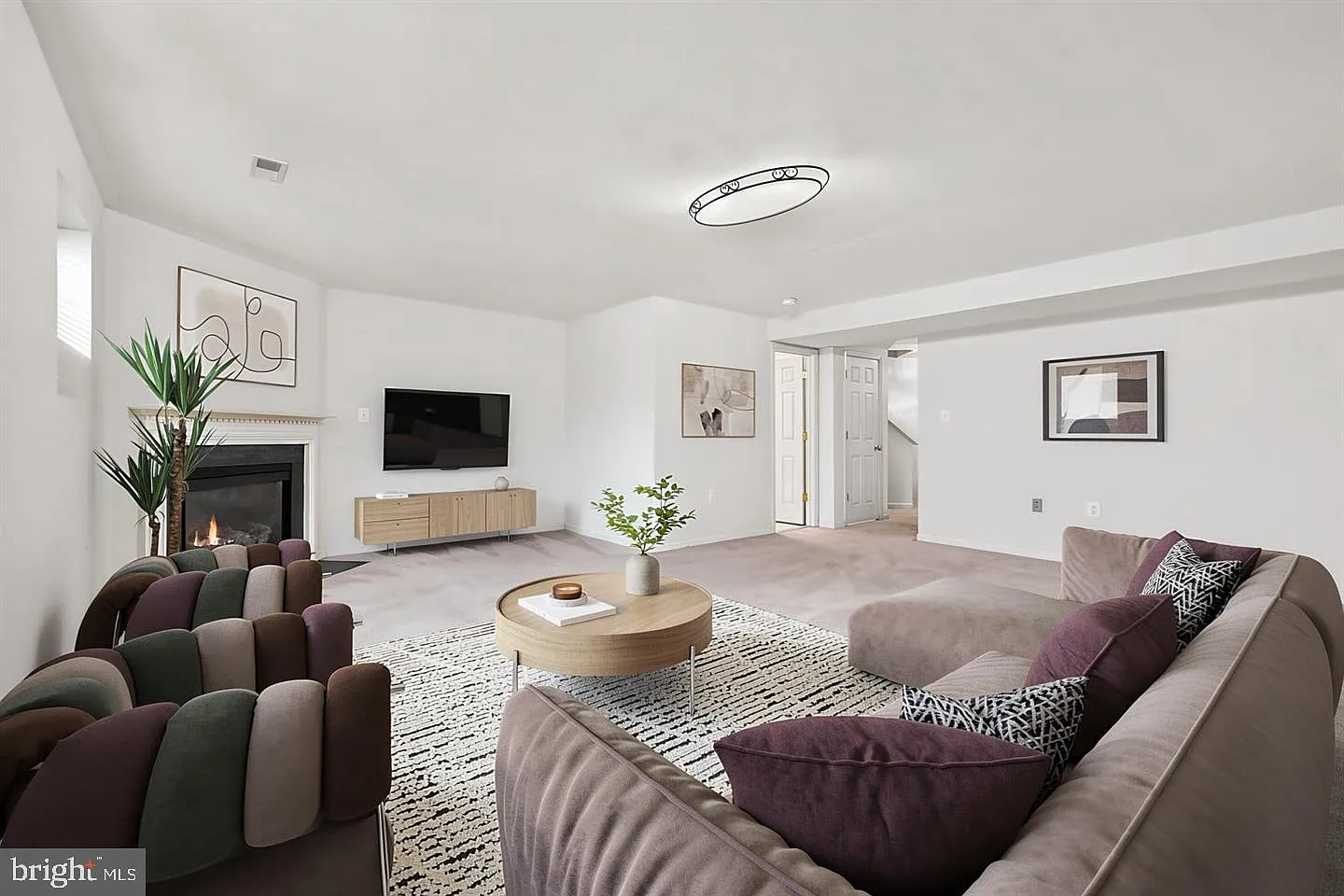 3 bed, 3.5 bath, 3044 sqft, $3,100 — Photo 3
