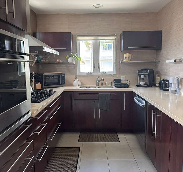 1st image of 5256 W 123rd Pl