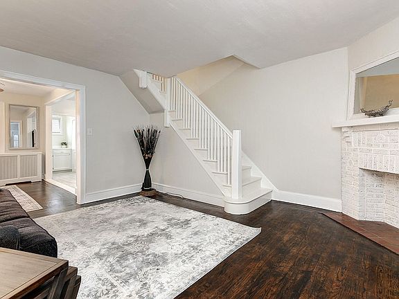 3rd image of 1124 Roosevelt Dr