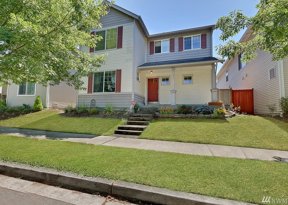 1st image of 1820 E 40th St