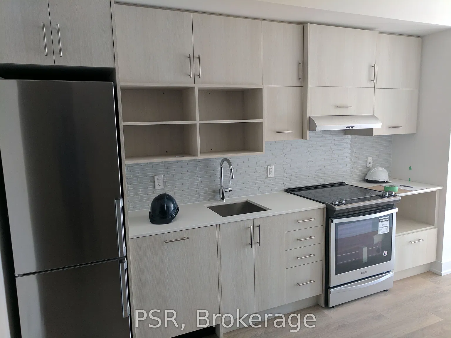 1 bed, $2,400 — Photo 4