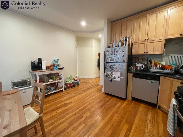 187 Winthrop Rd, Brookline, MA