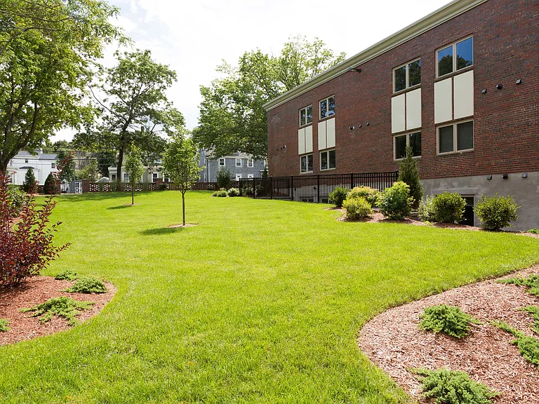 735 Truman Apartments — Photo 2
