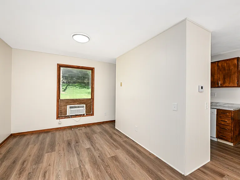 3287 Delray Ave NW — Photo 6