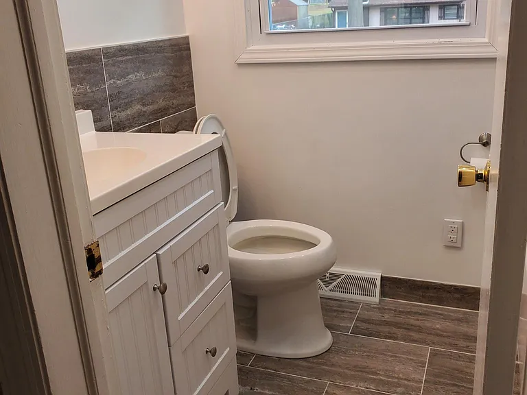 220 S Milford Dr #1 — Photo 2