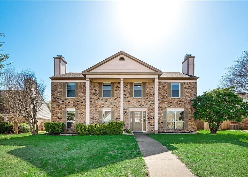 1st image of 714 Carriagehouse Ln