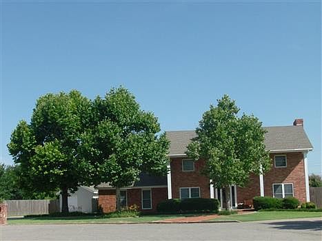 1st image of 714 Stadium Dr