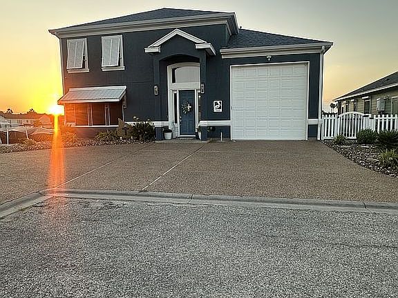 Large Garage/Rv/Boat