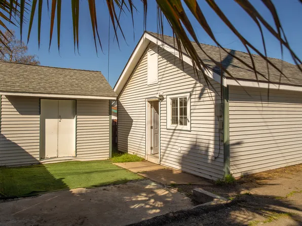 25 N Summit St #B, Ione, CA 95640