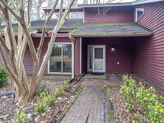 3rd image of 9985 Holly Grove Rd