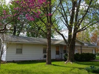 609 Kings Hwy, Garnett, KS, 66032