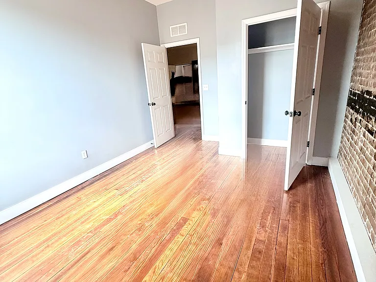 103 E Excelsior St #4 — Photo 7