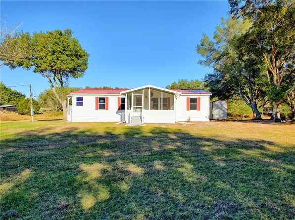 17205 SE 160th Avenue Rd, Weirsdale, FL 32195