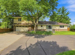 3595 Edgerton St, Vadnais Heights, MN 55127