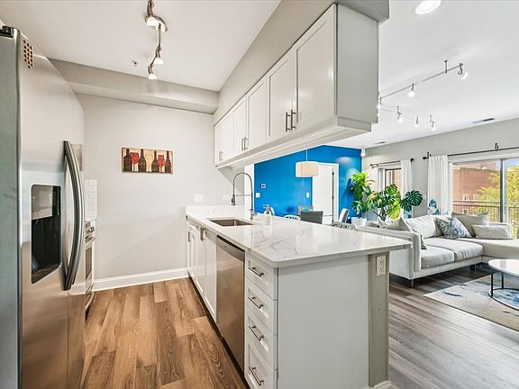 2nd image of 1572 Maple Ave APT 506