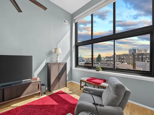 518 Gregory Avenue image 1 of 39