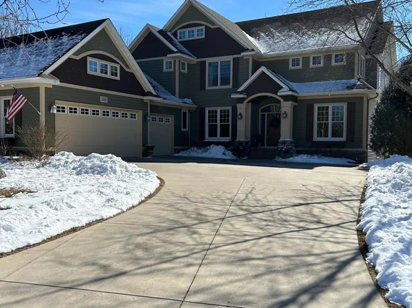 2497 Marsh Point, Victoria, MN 55386