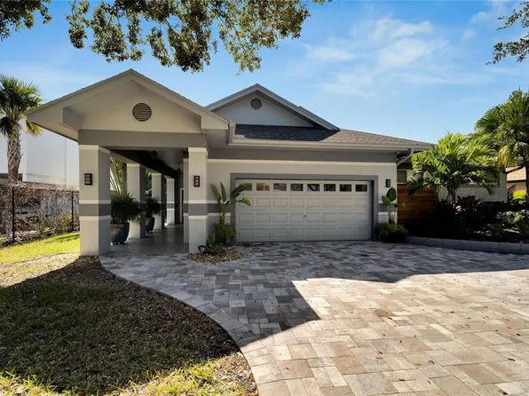 5 Treasure Ln, Treasure Island, FL 33706