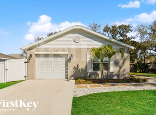 92 Stanford Rd, Venice, FL 34293