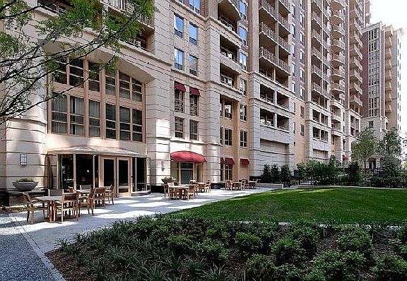 Courtyard and grilling area