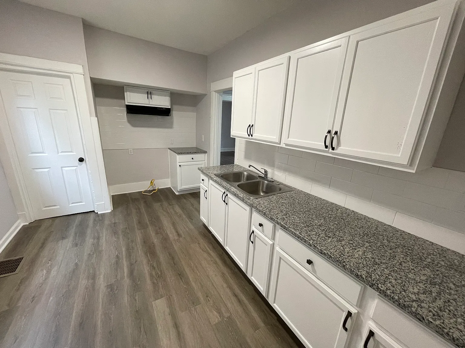 4 bed, 1800 sqft, $1,950 — Photo 3