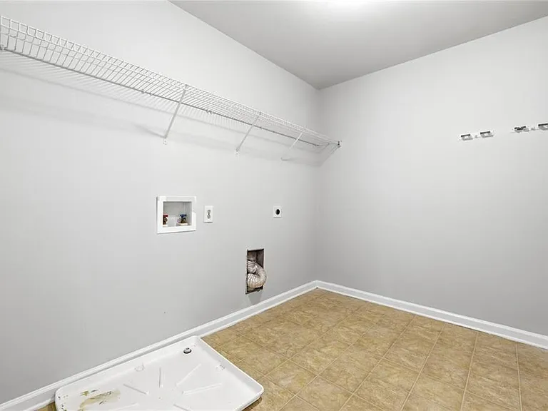 1006 Ivydale Cir — Photo 25