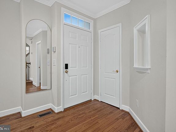 3rd image of 11774 Valley Ridge Cir