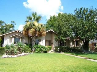 18706 Upper Bay Rd, Houston, TX 77058