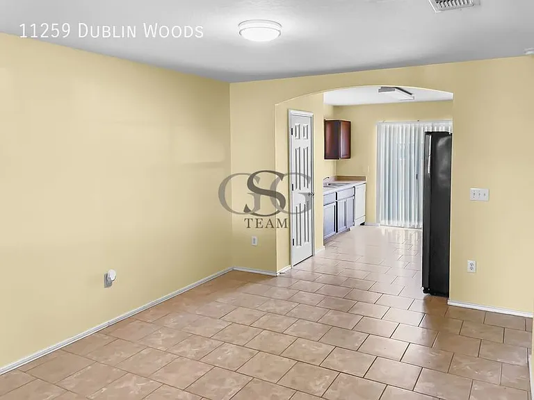11259 Dublin Woods — Photo 9