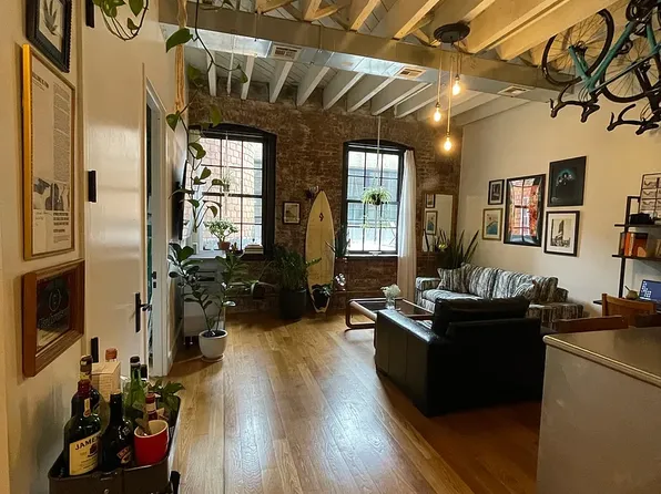 103 N 10th St APT 5F, Brooklyn, NY 11249