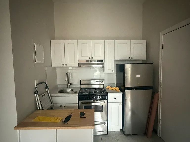 520 Columbus Ave #3 — Photo 4