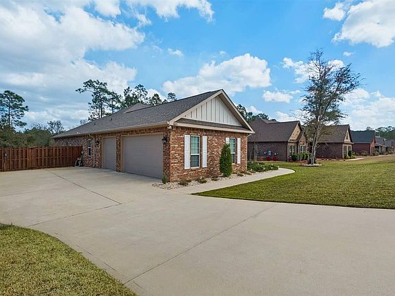 3rd image of 8805 Salt Grass Dr