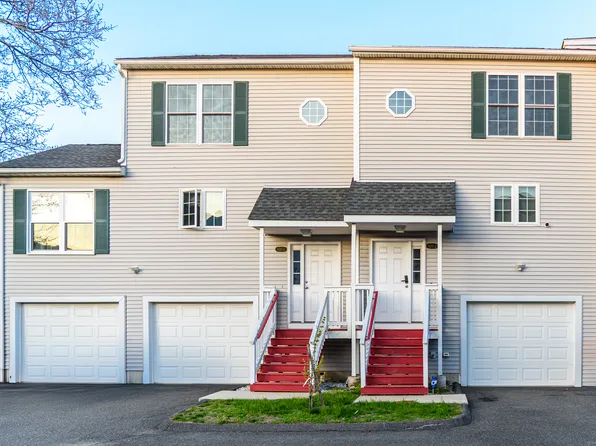 800 Seaview Avenue #820-2, Bridgeport, CT 06607