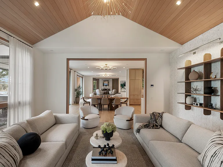 60 Woodland Dr — Photo 17
