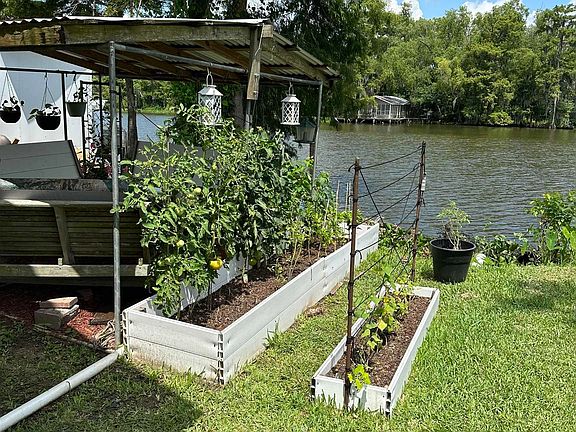 5th image of 1088A Landry Dr