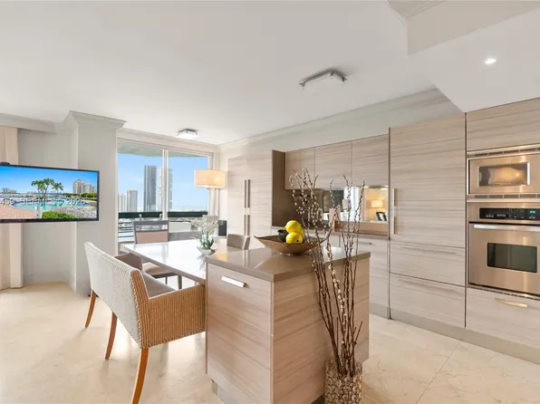 3530 Mystic Pointe Dr, Aventura, FL