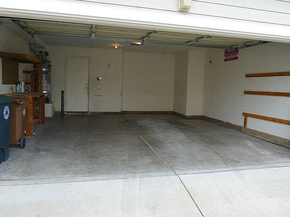 2nd image of 9318 Laguna Pointe Way