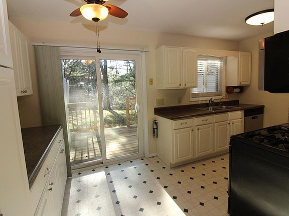 kitchen and deck access