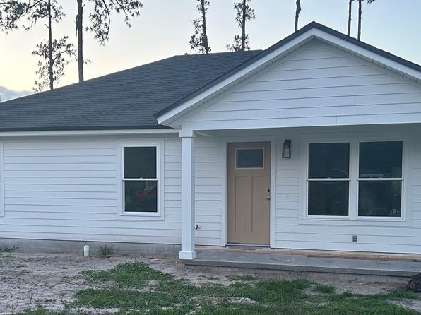 383 Jerry Cir, Macclenny, FL 32063