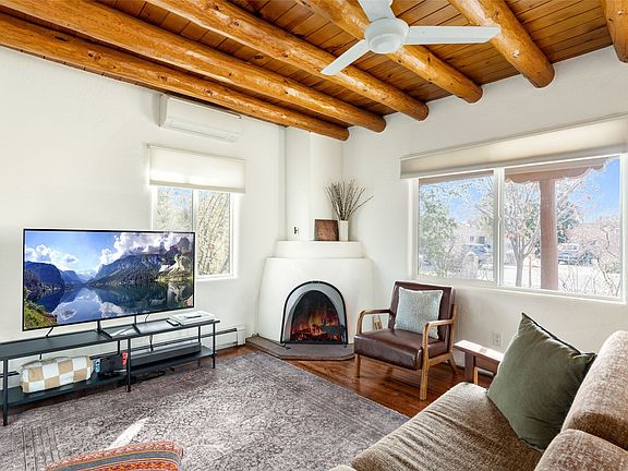 5th image of 1957 Hano Rd