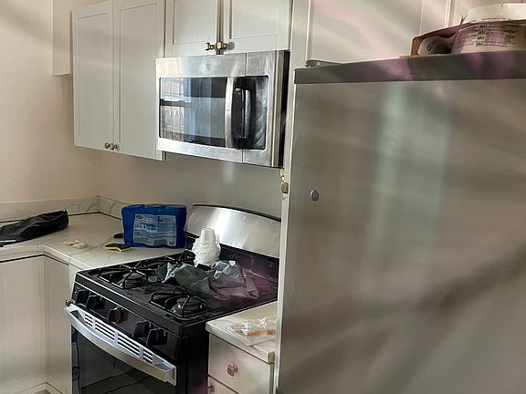 5th image of 2321 N Camac St
