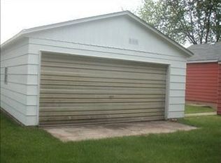 427 Huron Rd, Machesney Park, IL 61115